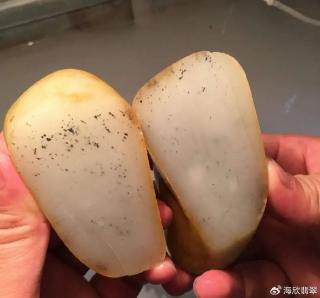 巧用和田玉里面的脏,锦上添花